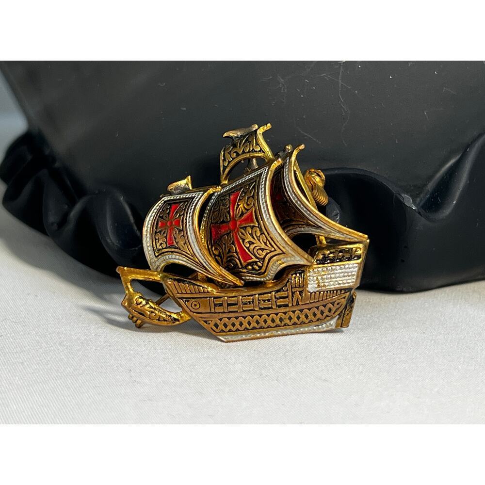 Vintage Spanish Damascene Pin Galleon Tall Ship Brooch Gold Enamel